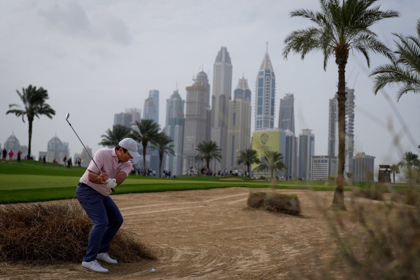 Patrick Reed wins in Dubai. Money earned can go toward European tour fines for playing LIV | iNFOnews.ca