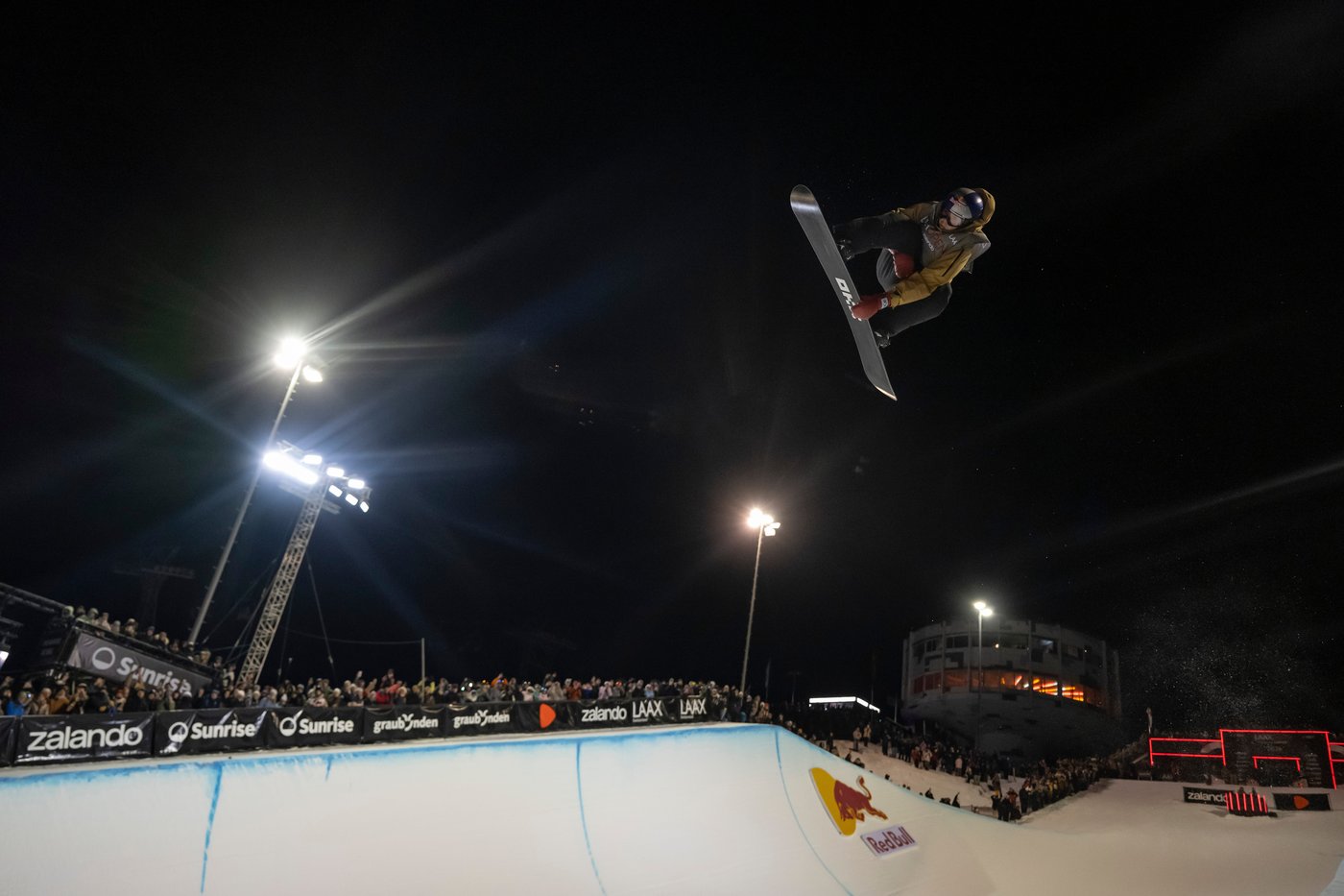 James retains his Laax halfpipe title with eye on gold at Winter Olympics | iNFOnews.ca