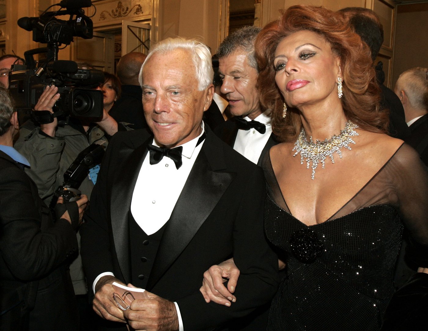 Julia Roberts, Anna Wintour, Ralph Lauren and more pay tribute to Giorgio Armani | iNFOnews.ca Julia Roberts, Anna Wintour, Ralph Lauren and more pay tribute to Giorgio Armani | iNFOnews.ca