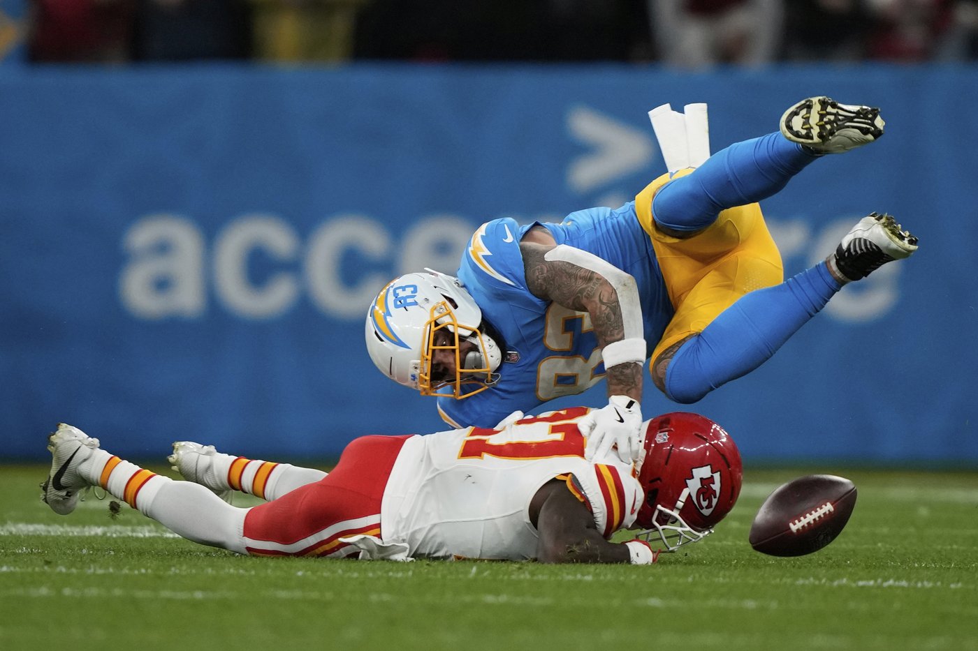 Top photos from Friday Night Football in Brazil where Chargers faced the Chiefs | iNFOnews.ca