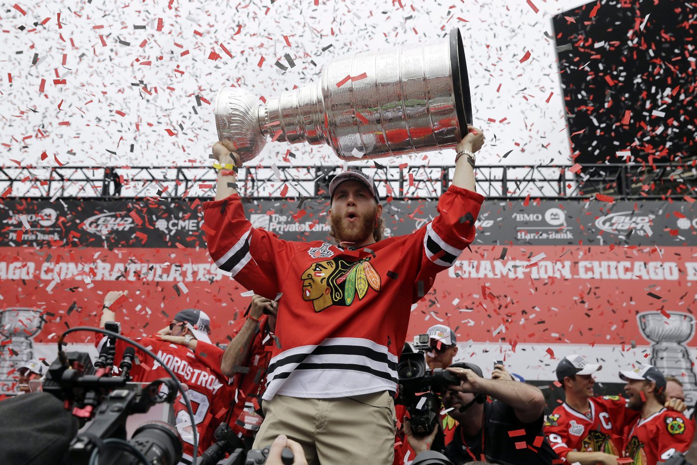 'Absolute legend': American NHLers reflect with Patrick Kane on the brink of history | iNFOnews.ca
