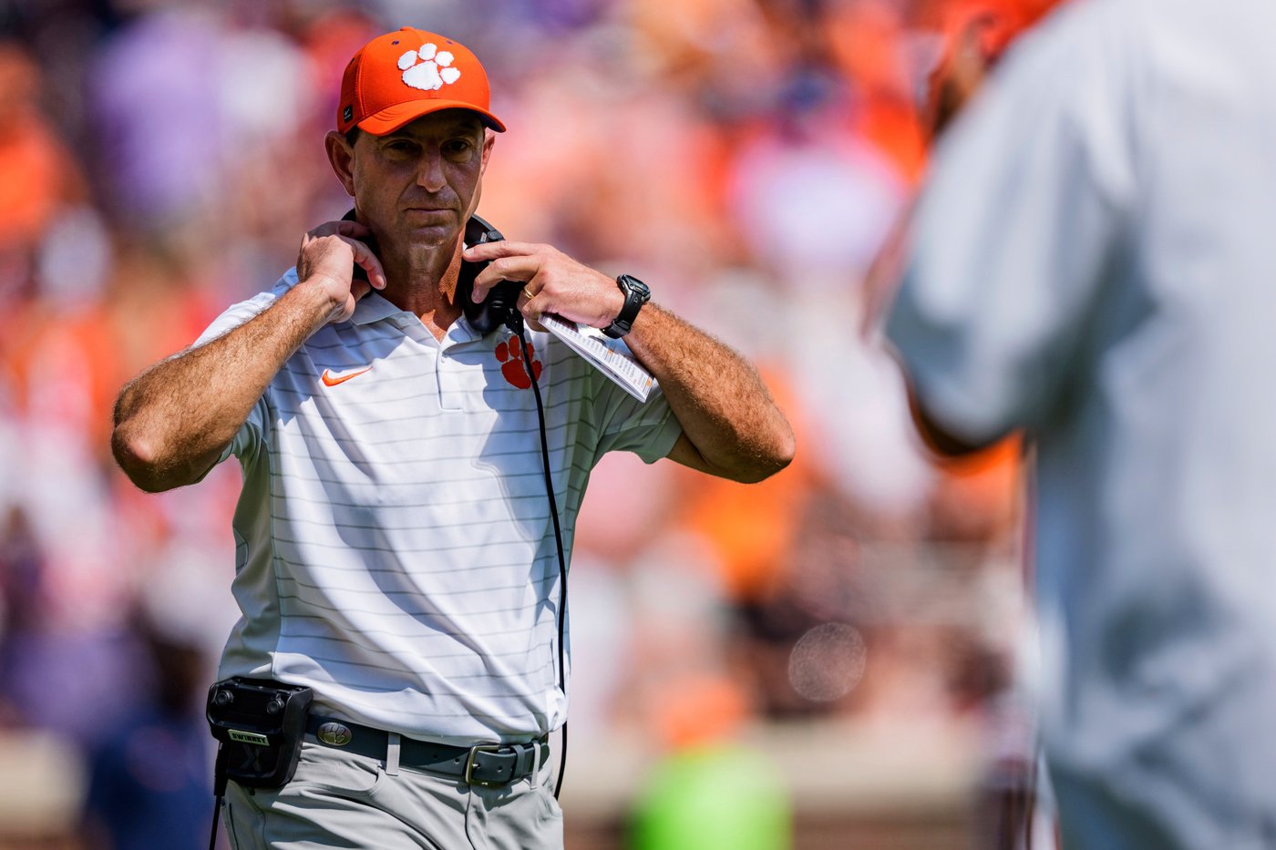 Angeli, Syracuse upset Clemson 34-21; Dabo Swinney off to worst start of his career | iNFOnews.ca