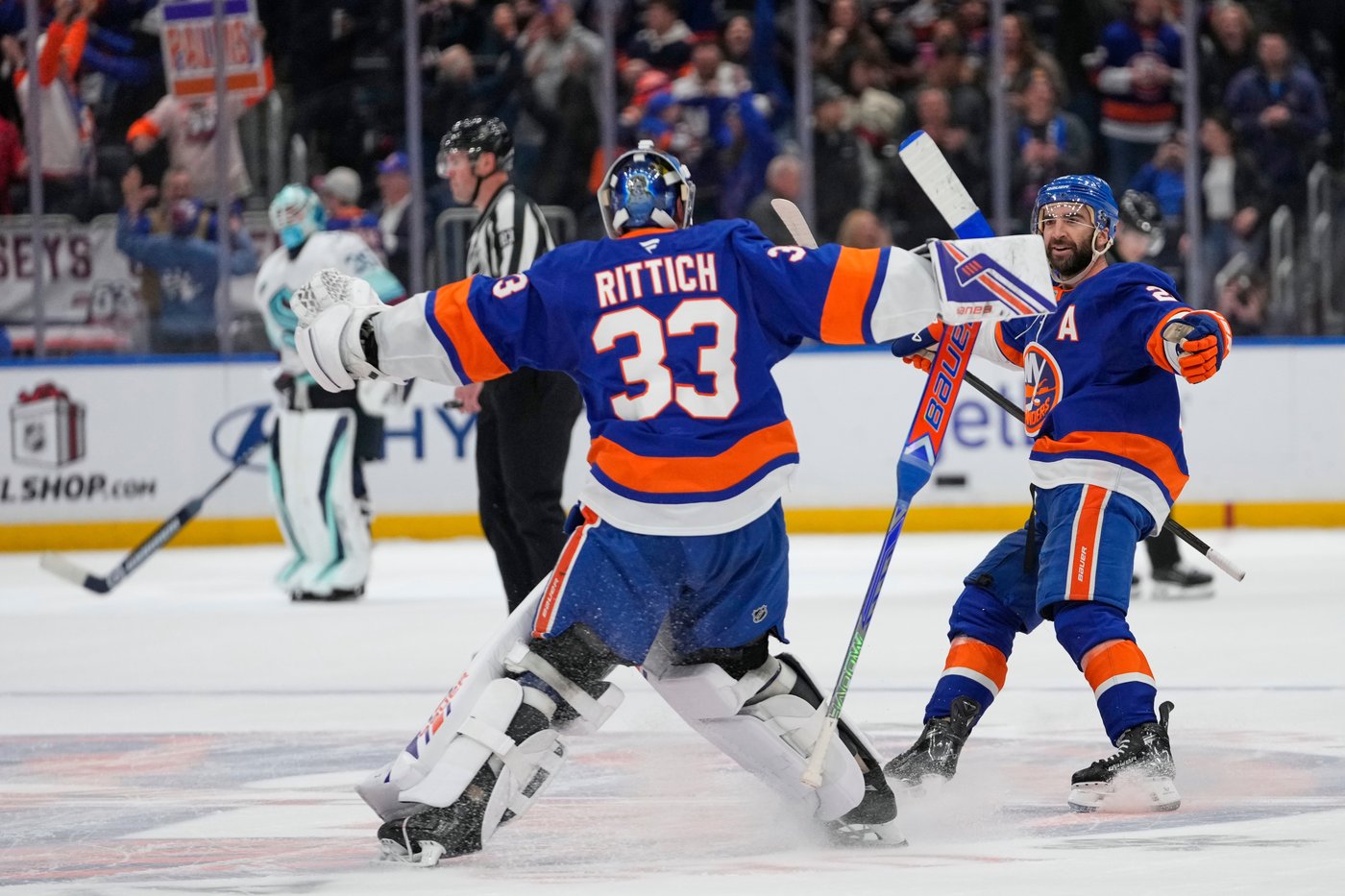 Horvat, Palmieri score in shootout to back Rittich in Islanders' 1-0 victory over Kraken | iNFOnews.ca