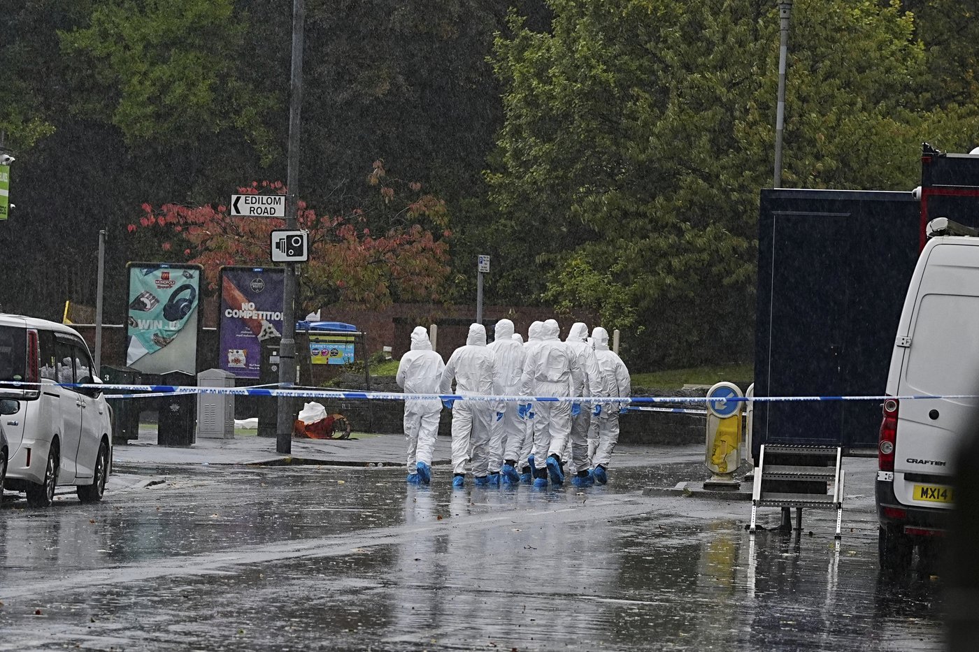 UK police given more time to question 4 suspects over deadly Manchester synagogue attack | iNFOnews.ca