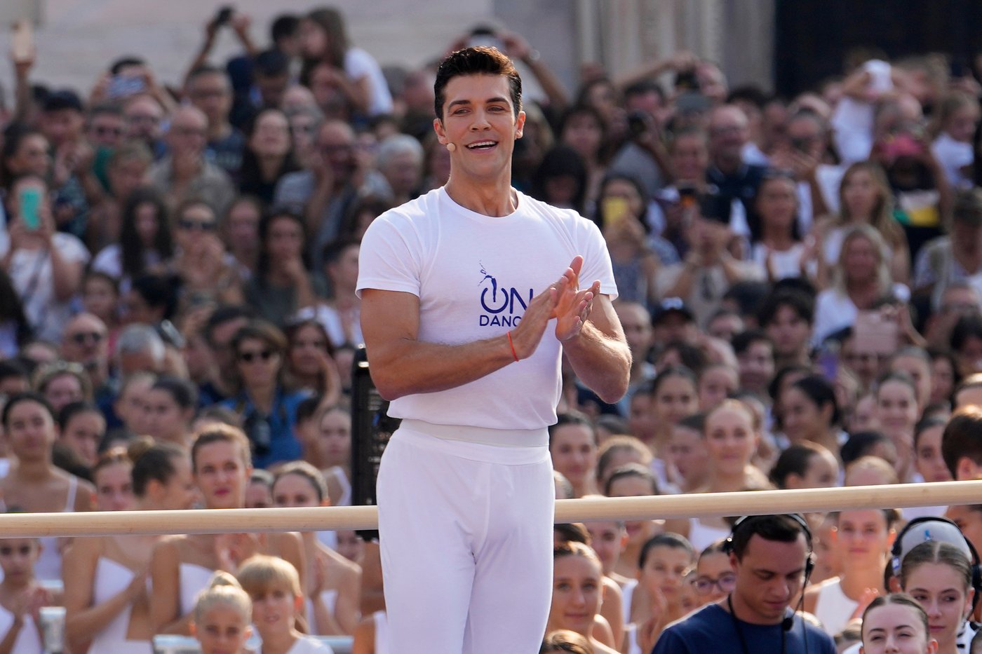 Ballet star Roberto Bolle will headline 2026 Winter Olympics closing ceremony in Verona | iNFOnews.ca Ballet star Roberto Bolle will headline 2026 Winter Olympics closing ceremony in Verona | iNFOnews.ca