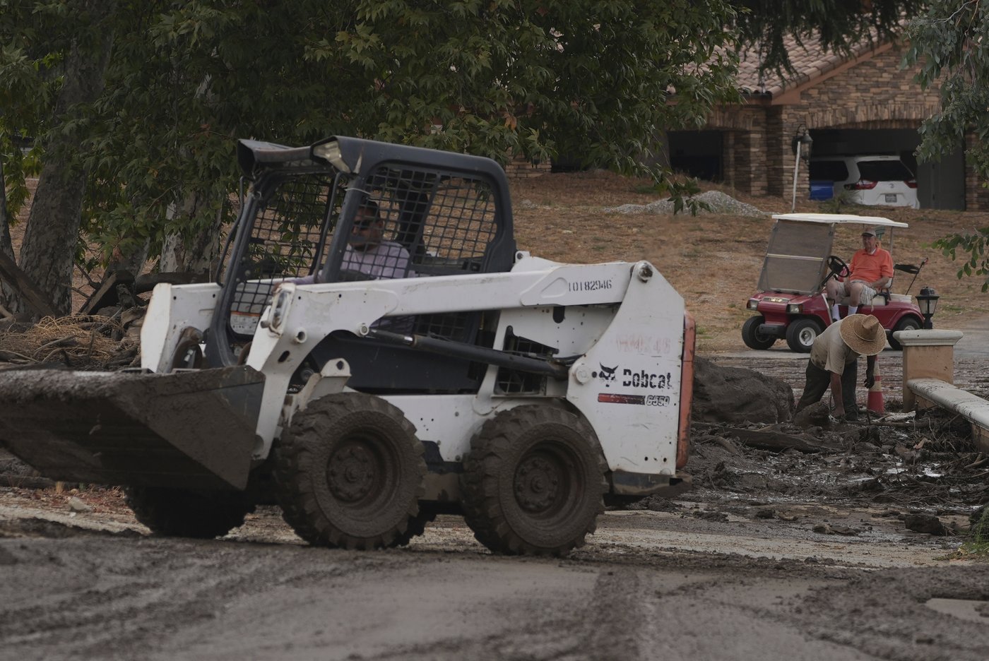 Sudden heavy rain in Southern California unleashes mudslides, 2-year-old drowns in floodwaters | iNFOnews.ca