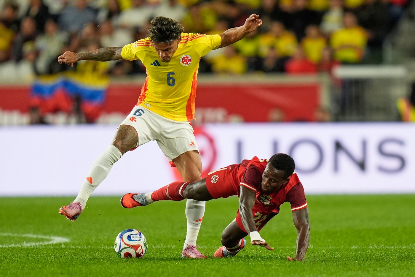 Canadian men hold 13th-ranked Colombia to a scoreless draw in men's soccer friendly | iNFOnews.ca Canadian men hold 13th-ranked Colombia to a scoreless draw in men's soccer friendly | iNFOnews.ca