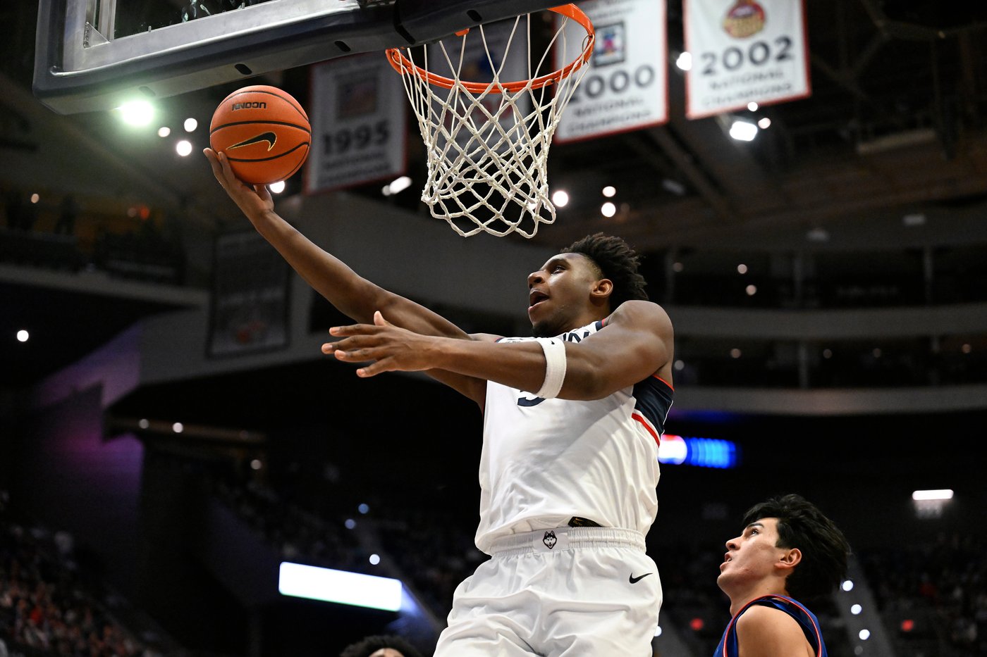 Tarris Reed scores 20, grab's 12 rebounds to lead No. 4 UConn past UMass Lowell 110-47 | iNFOnews.ca Tarris Reed scores 20, grab's 12 rebounds to lead No. 4 UConn past UMass Lowell 110-47 | iNFOnews.ca
