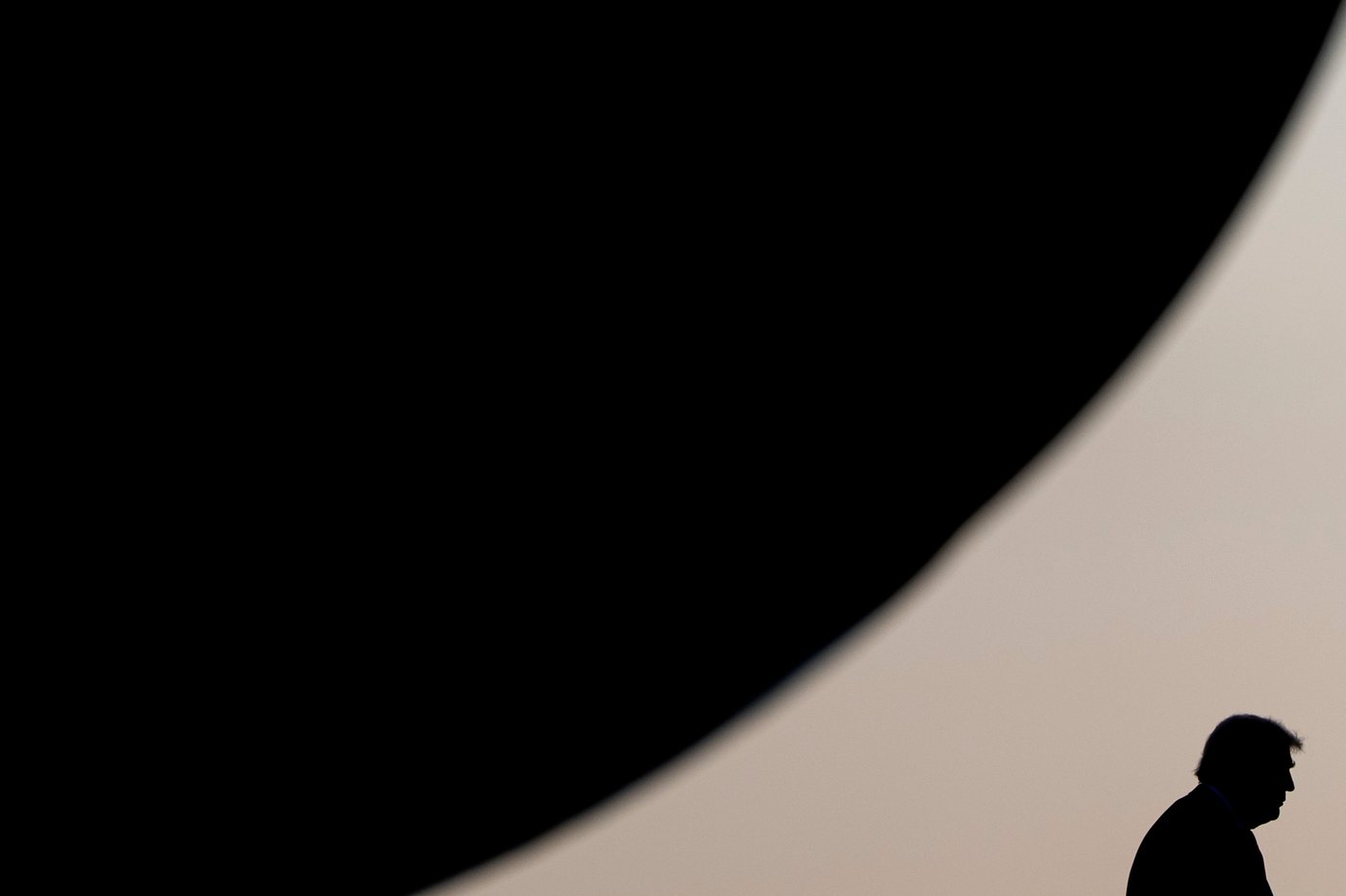 Photos show the first year of President Donald Trump's second term | iNFOnews.ca