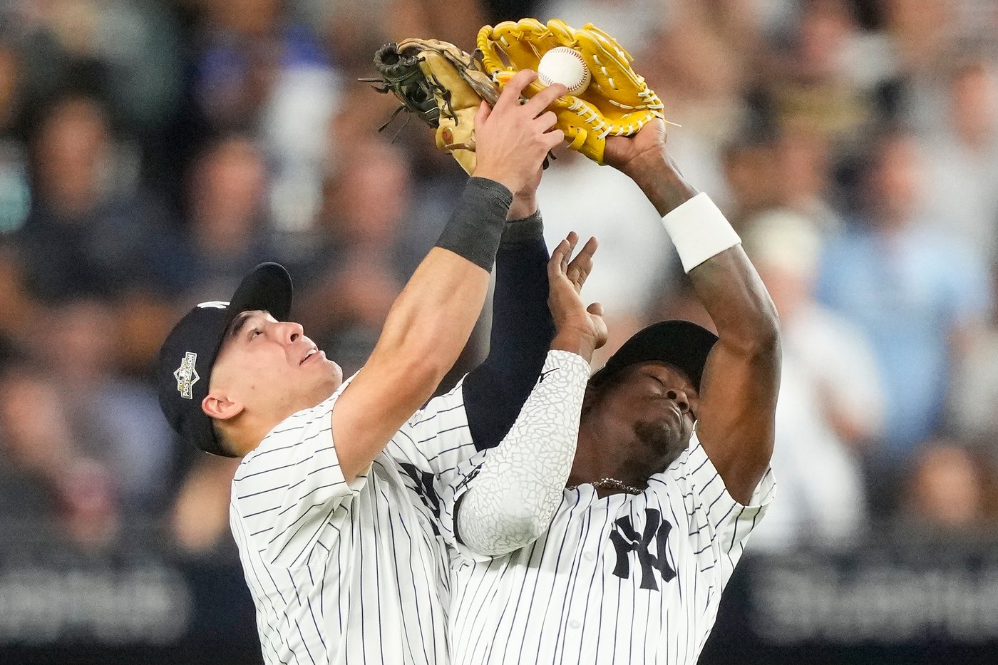 Photo Gallery: Yankees beat Blue Jays 9-6 in Game 3 | iNFOnews.ca