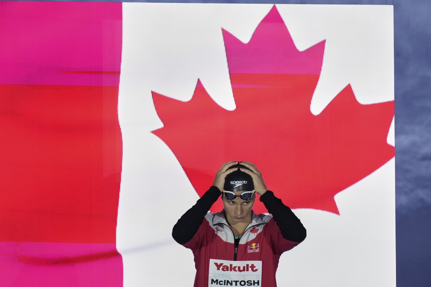 Swimmer Summer McIntosh again named The Canadian Press female athlete of the year | iNFOnews.ca