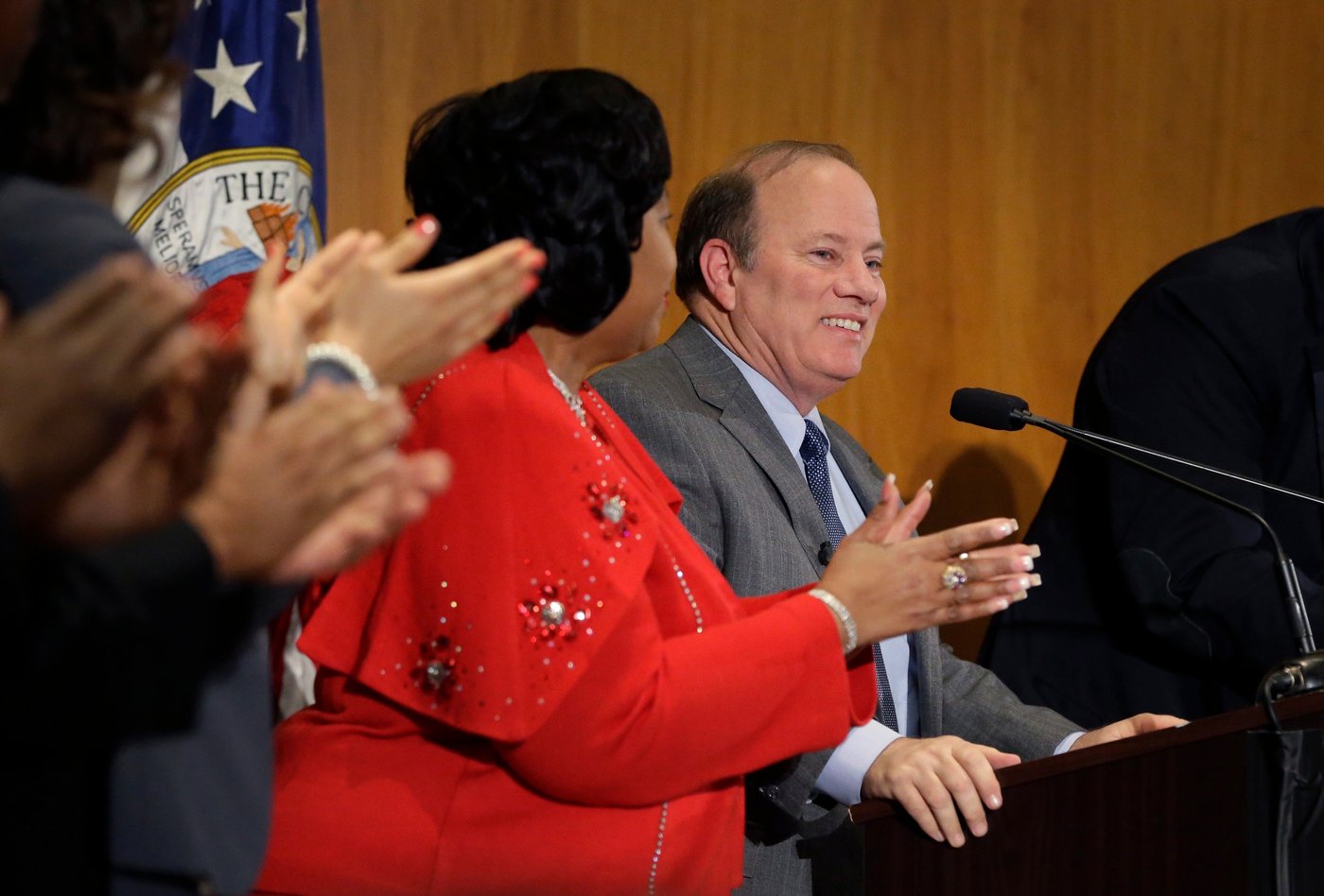 Detroit reflects on Mike Duggan's tenure as his final days in the mayoral office near | iNFOnews.ca
