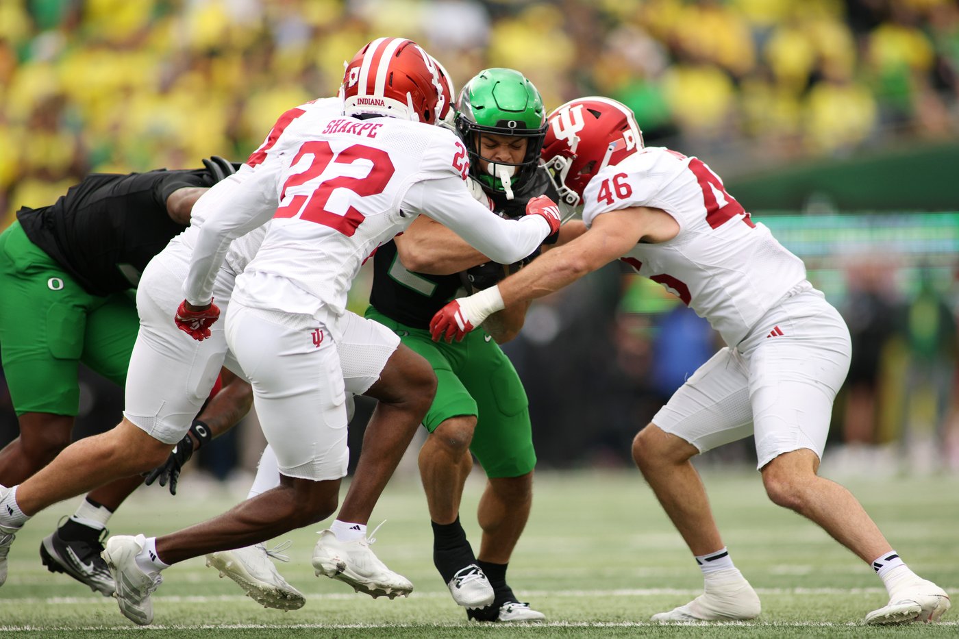 No. 7 Indiana topples No. 3 Oregon 30-20 in tight battle | iNFOnews.ca