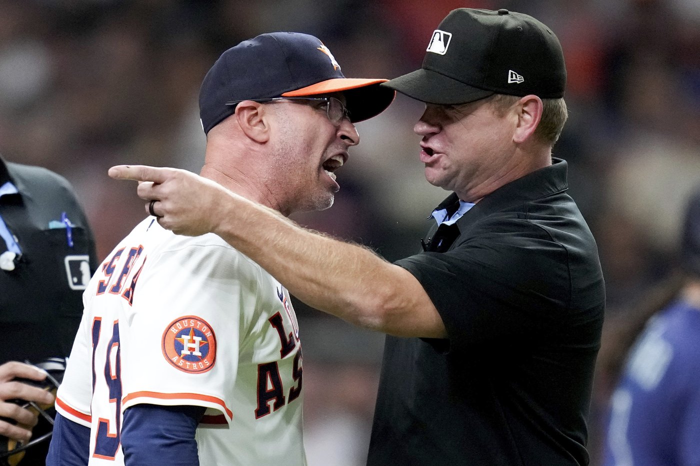 Cal Raleigh's record-breaking home run lifts Mariners over Astros for 6-4 win | iNFOnews.ca Cal Raleigh's record-breaking home run lifts Mariners over Astros for 6-4 win | iNFOnews.ca