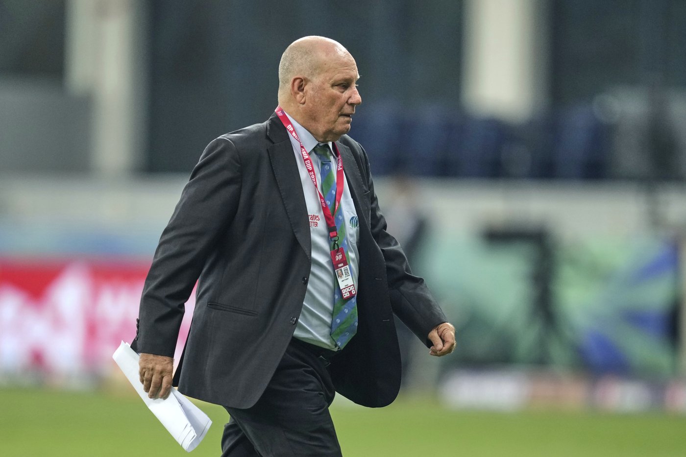 Pakistan sets aside handshake dispute with India and knocks UAE out of Asia Cup | iNFOnews.ca