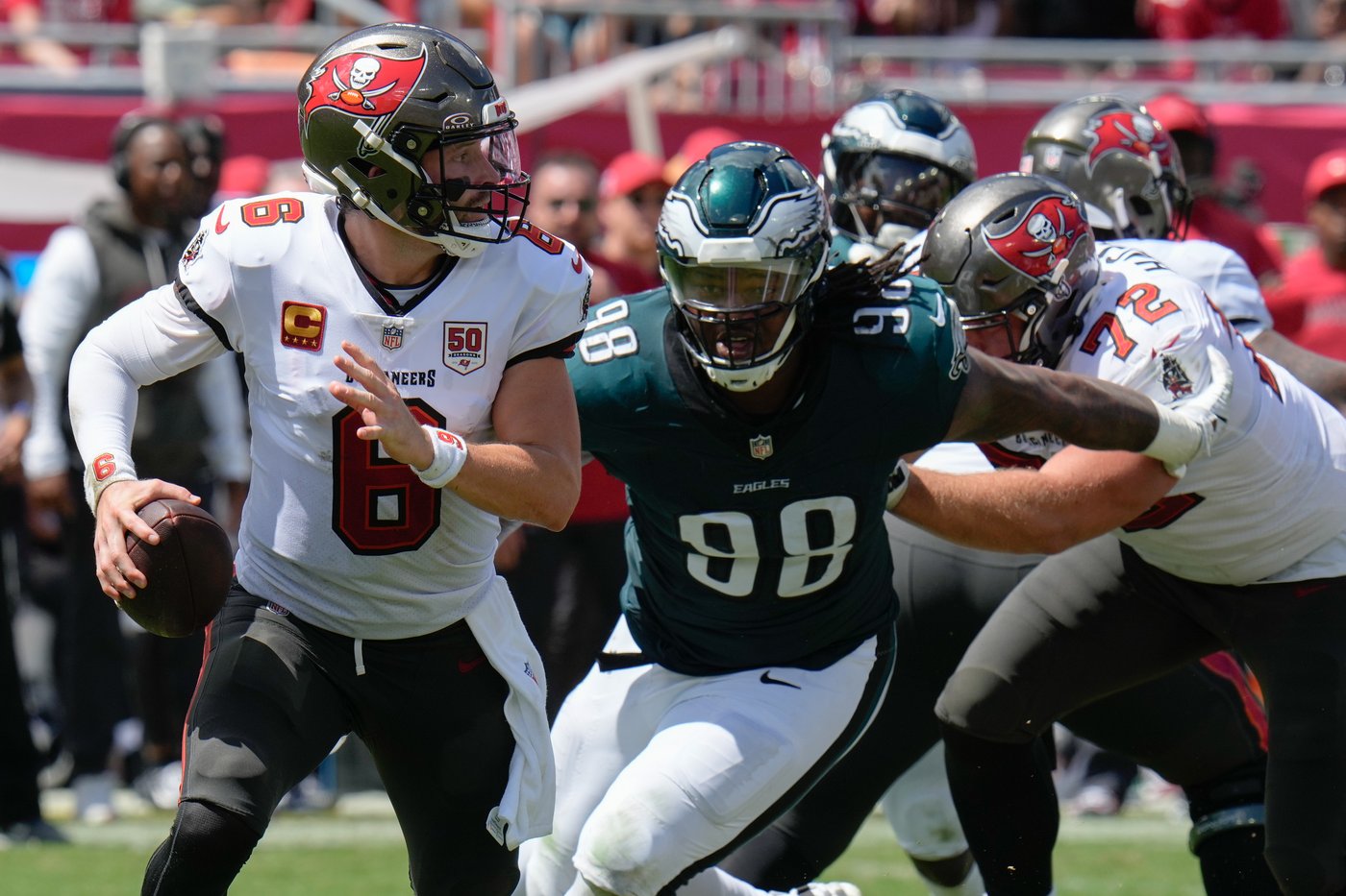 Former teammates, now productive QBs Mayfield and Darnold to face off when Bucs visit Seahawks | iNFOnews.ca