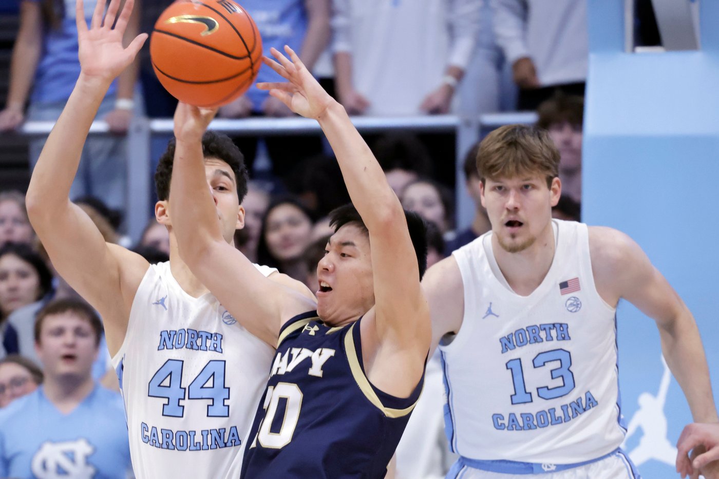 Wilson pushes No. 18 North Carolina past Navy, 73-61 | iNFOnews.ca