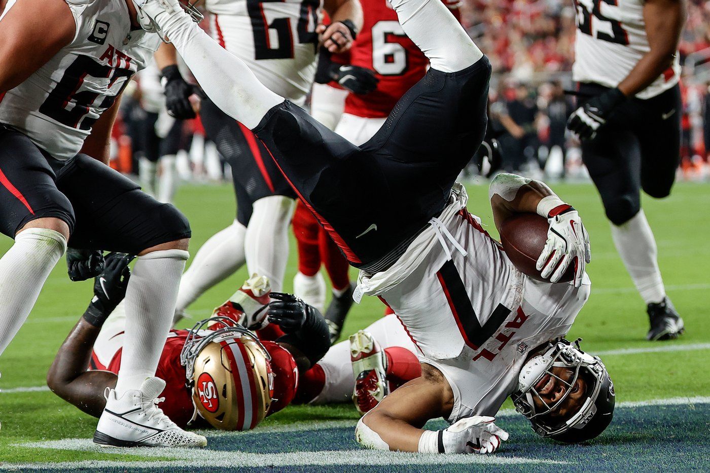 Top photos from Week 7 of the NFL season | iNFOnews.ca