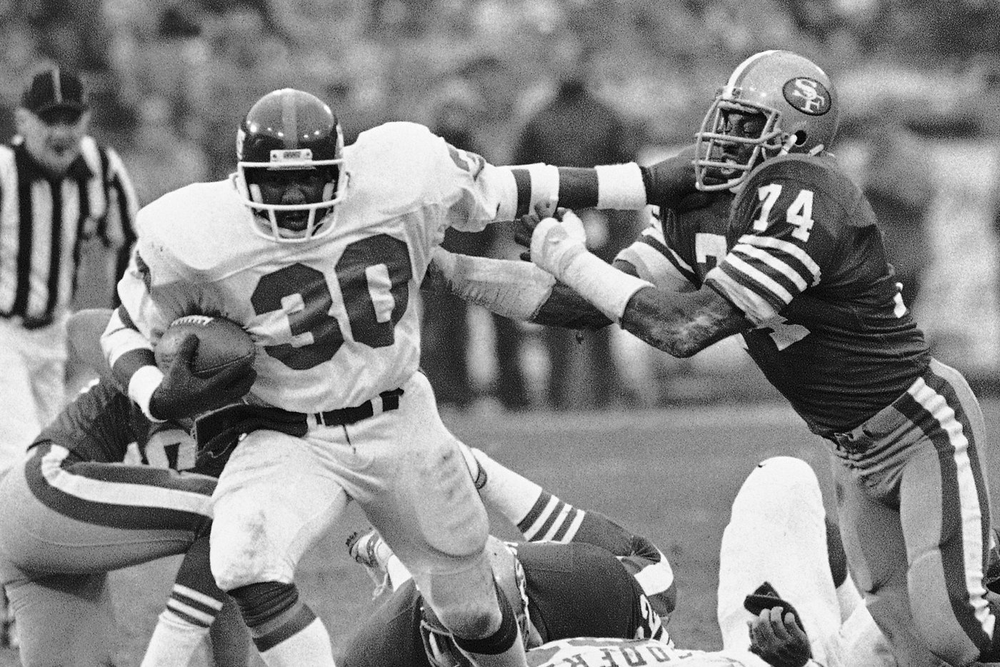 From Fred Dean to Christian McCaffrey: How midseason trades reshaped NFL history | iNFOnews.ca From Fred Dean to Christian McCaffrey: How midseason trades reshaped NFL history | iNFOnews.ca