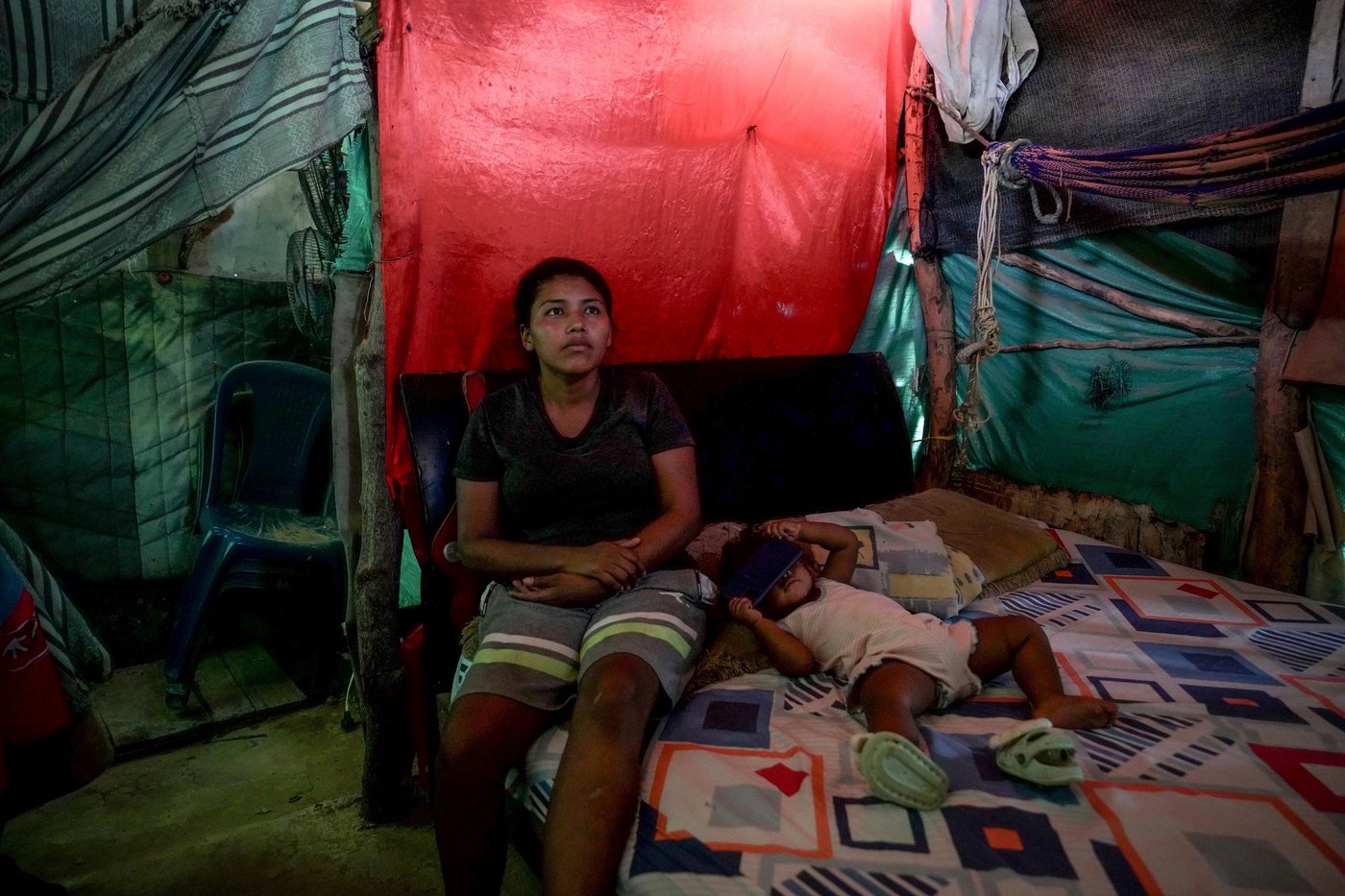 AP photographers capture destruction, heartache and resilience as climate change advanced in 2025 | iNFOnews.ca AP photographers capture destruction, heartache and resilience as climate change advanced in 2025 | iNFOnews.ca