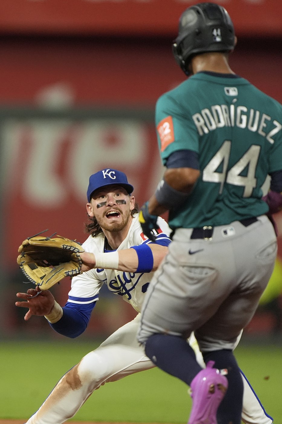 Raleigh's 2 homers ties Griffey's club record, Canzone belts 3 homers as Seattle wins 10th straight | iNFOnews.ca Raleigh's 2 homers ties Griffey's club record, Canzone belts 3 homers as Seattle wins 10th straight | iNFOnews.ca