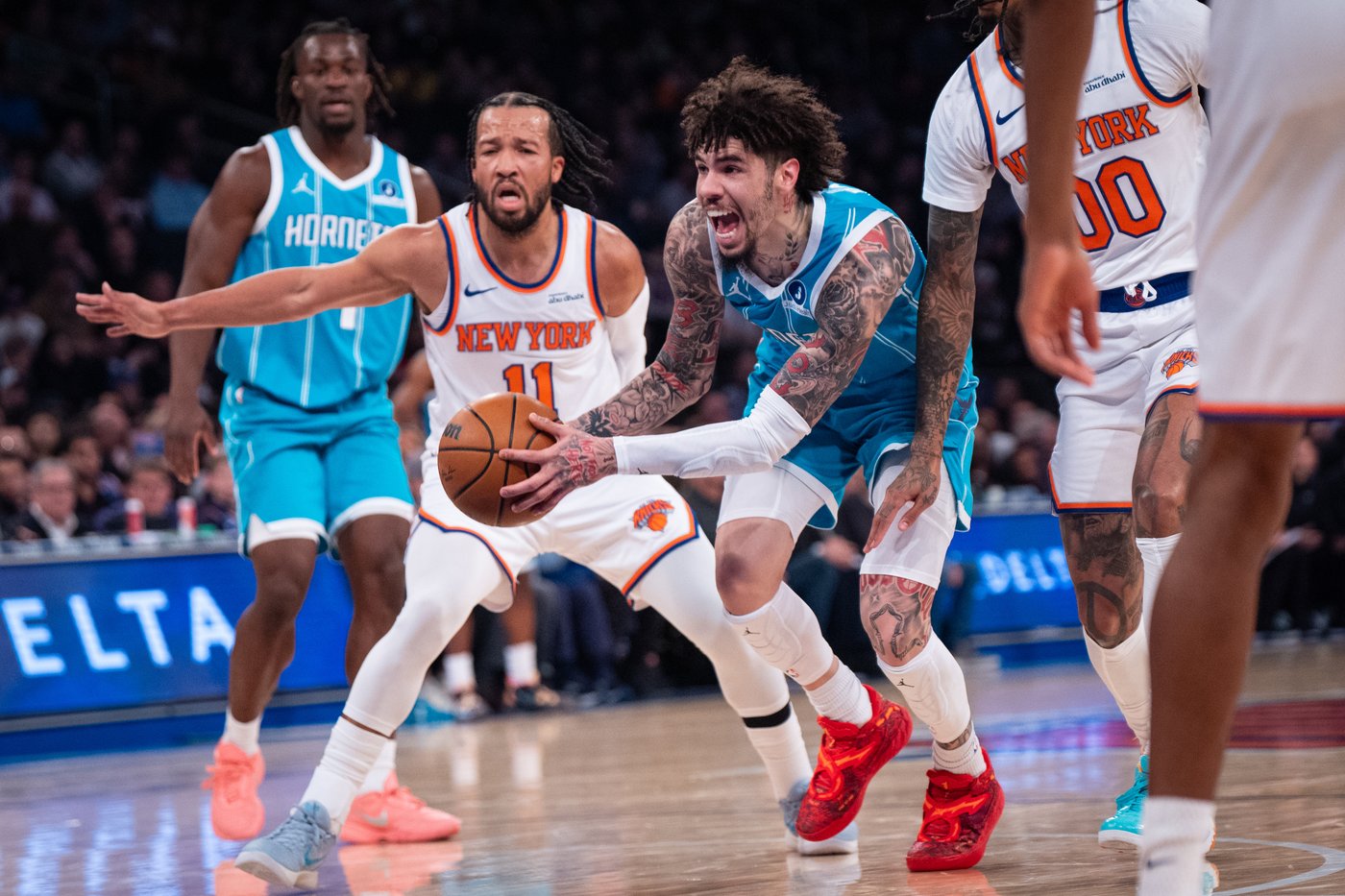 Towns, Brunson carry the Knicks to a 119-104 victory over the Hornets | iNFOnews.ca