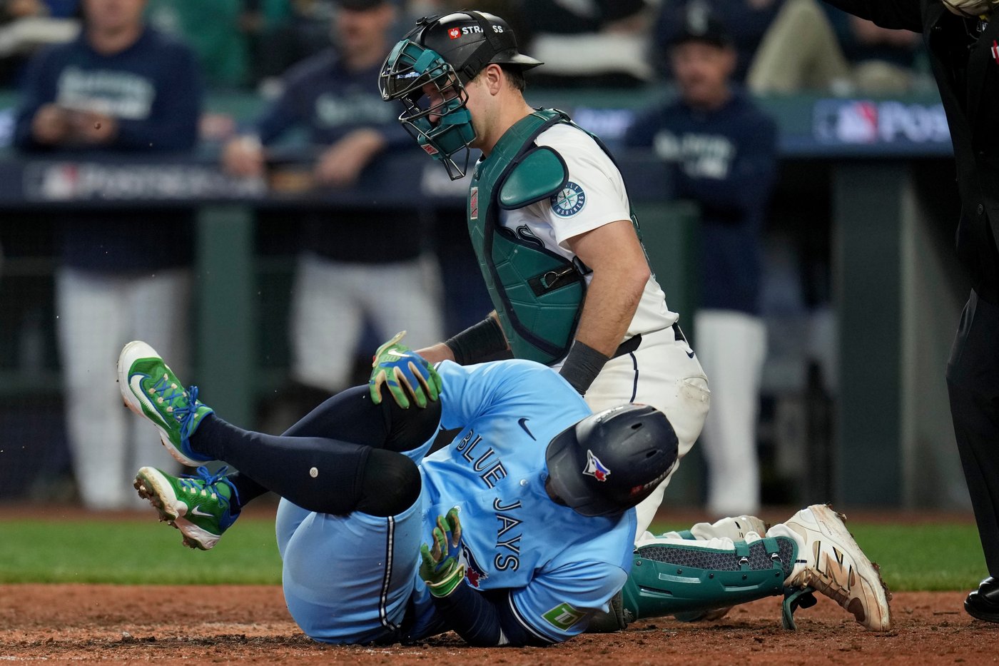 Back in Toronto's lineup, Springer walks in 2-run second for Blue Jays against Mariners | iNFOnews.ca Back in Toronto's lineup, Springer walks in 2-run second for Blue Jays against Mariners | iNFOnews.ca