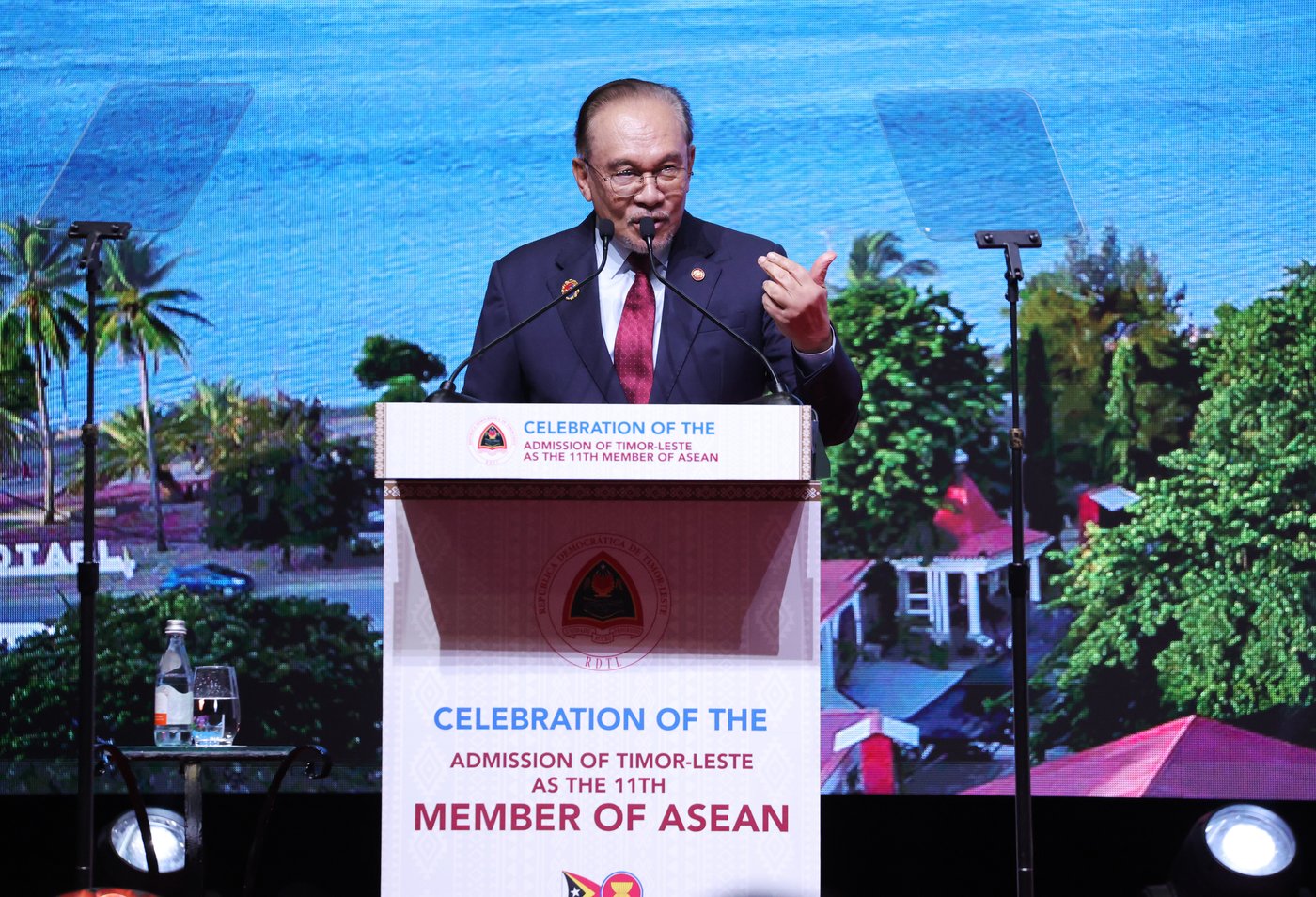 Malaysia's Anwar calls for dialogue over coercion at East Asia summit | iNFOnews.ca Malaysia's Anwar calls for dialogue over coercion at East Asia summit | iNFOnews.ca
