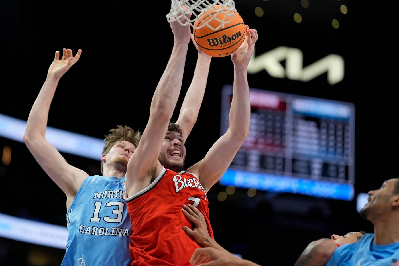 Seth Trimble returns to lead No. 12 North Carolina past Ohio State 71-70 | iNFOnews.ca