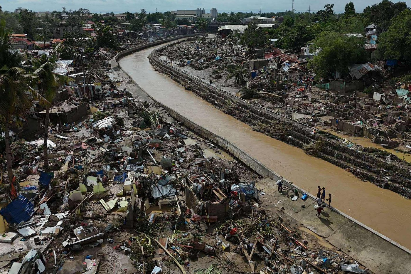 Photos show the impact of Typhoon Kalmaegi on the Philippines | iNFOnews.ca