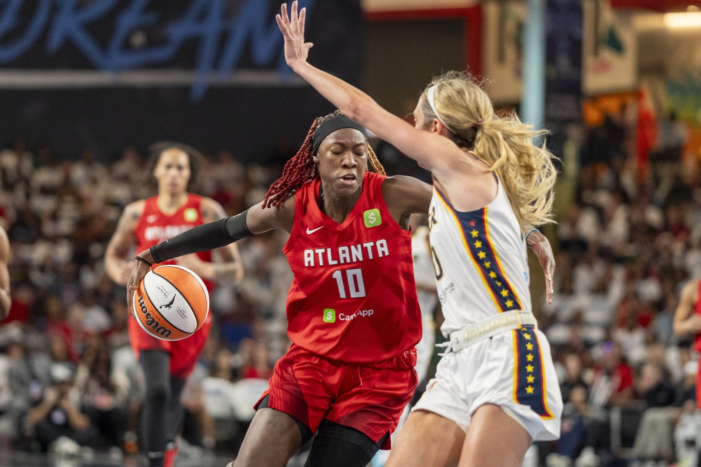Allisha Gray and Rhyne Howard score 20 apiece, Dream beat Fever 80-68 in Game 1 of WNBA playoffs | iNFOnews.ca