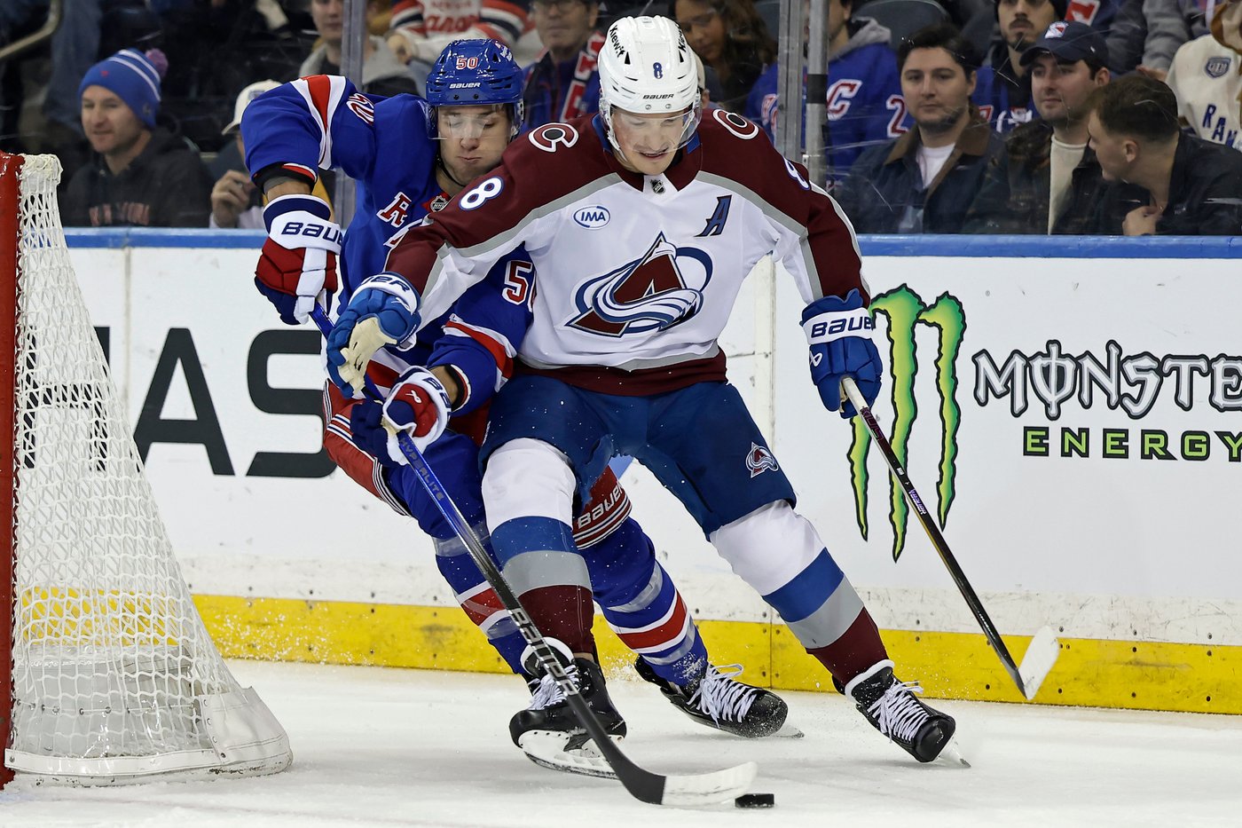 MacKinnon scores twice as the Avalanche beat the Rangers 3-2 in overtime | iNFOnews.ca
