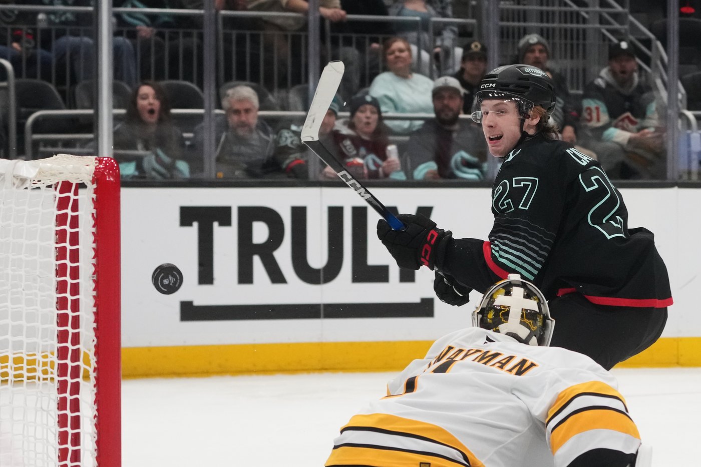 Berkly Catton scores first two NHL goals after enduring 27-game drought | iNFOnews.ca