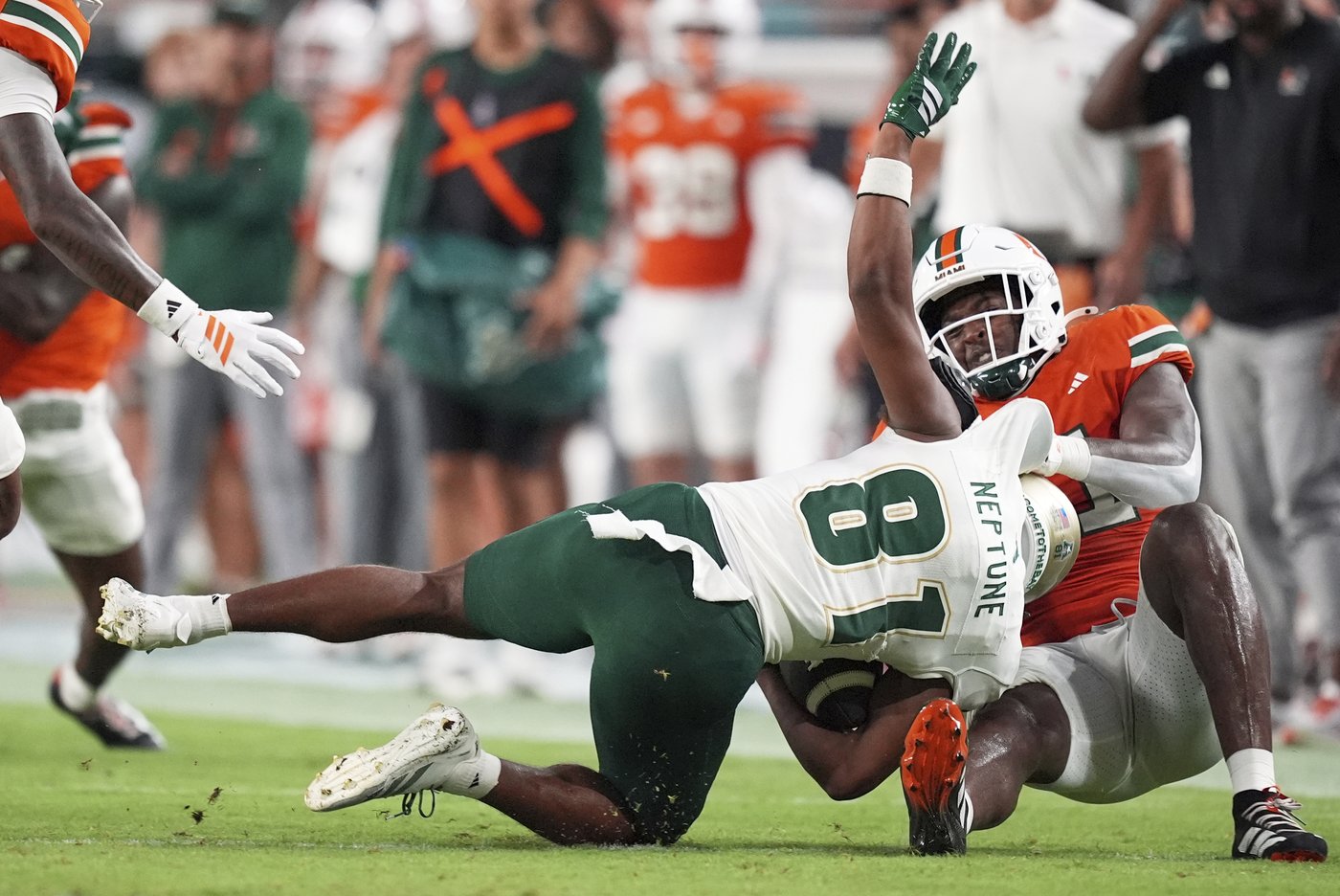 Carson Beck, Mark Fletcher Jr. lead the way as No. 5 Miami rolls past No. 18 USF, 49-12 | iNFOnews.ca