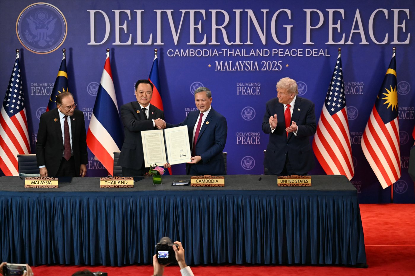 Trade tensions appear to have cooled after talks between US and China, setting up a Trump-Xi meeting | iNFOnews.ca Trade tensions appear to have cooled after talks between US and China, setting up a Trump-Xi meeting | iNFOnews.ca
