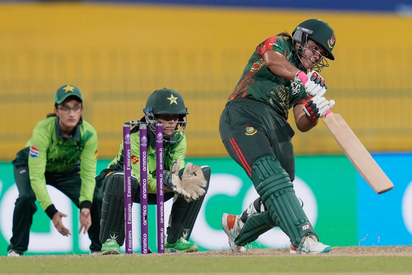 Bangladesh spins out Pakistan for 129 in 7-wicket win at Women's Cricket World Cup | iNFOnews.ca
