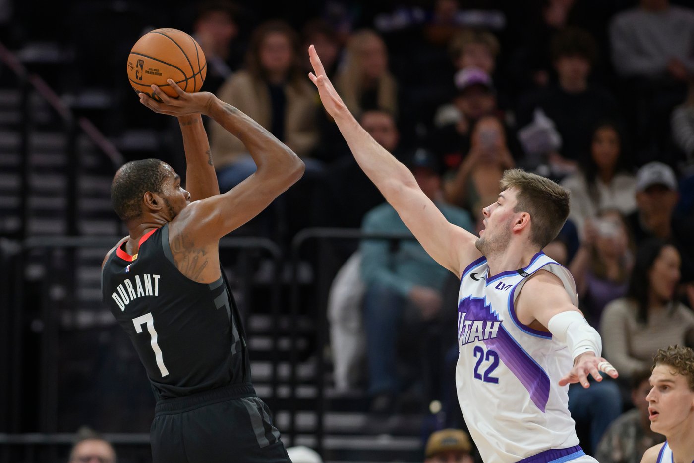 Houston Rockets dominate Utah Jazz for fifth straight road victory | iNFOnews.ca