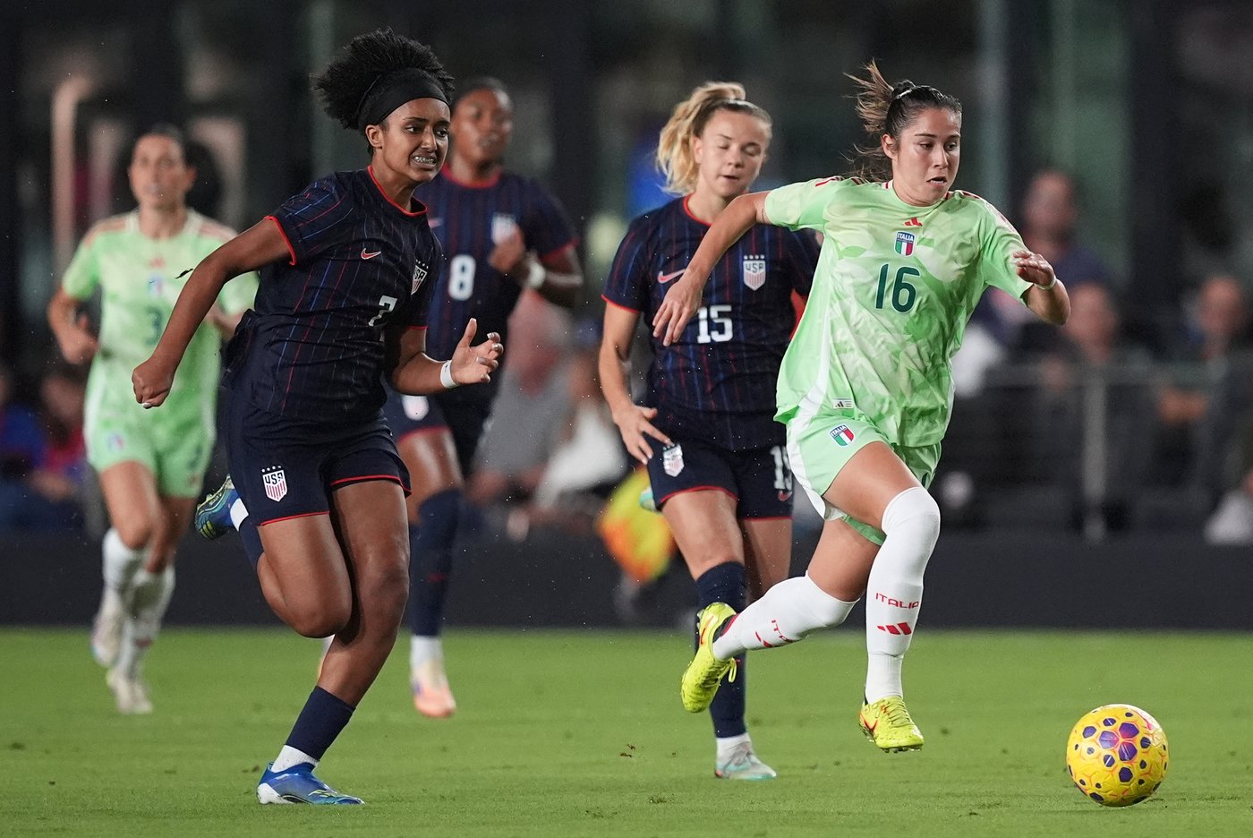 Macario and Shaw score in 2-0 USWNT win over Italy to end 2025 | iNFOnews.ca