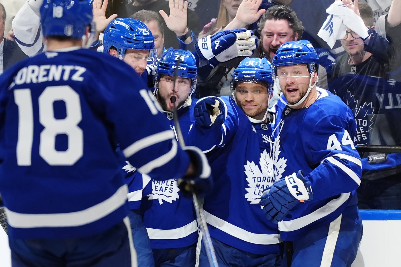 'It's inspiring': Maple Leafs paying close attention to Blue Jays' playoff run | iNFOnews.ca