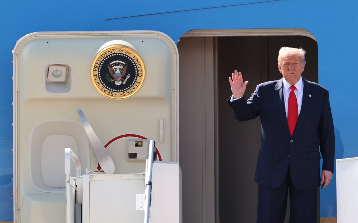 Trump aims to start his Asia trip with dealmaking in Malaysia | iNFOnews.ca Trump aims to start his Asia trip with dealmaking in Malaysia | iNFOnews.ca