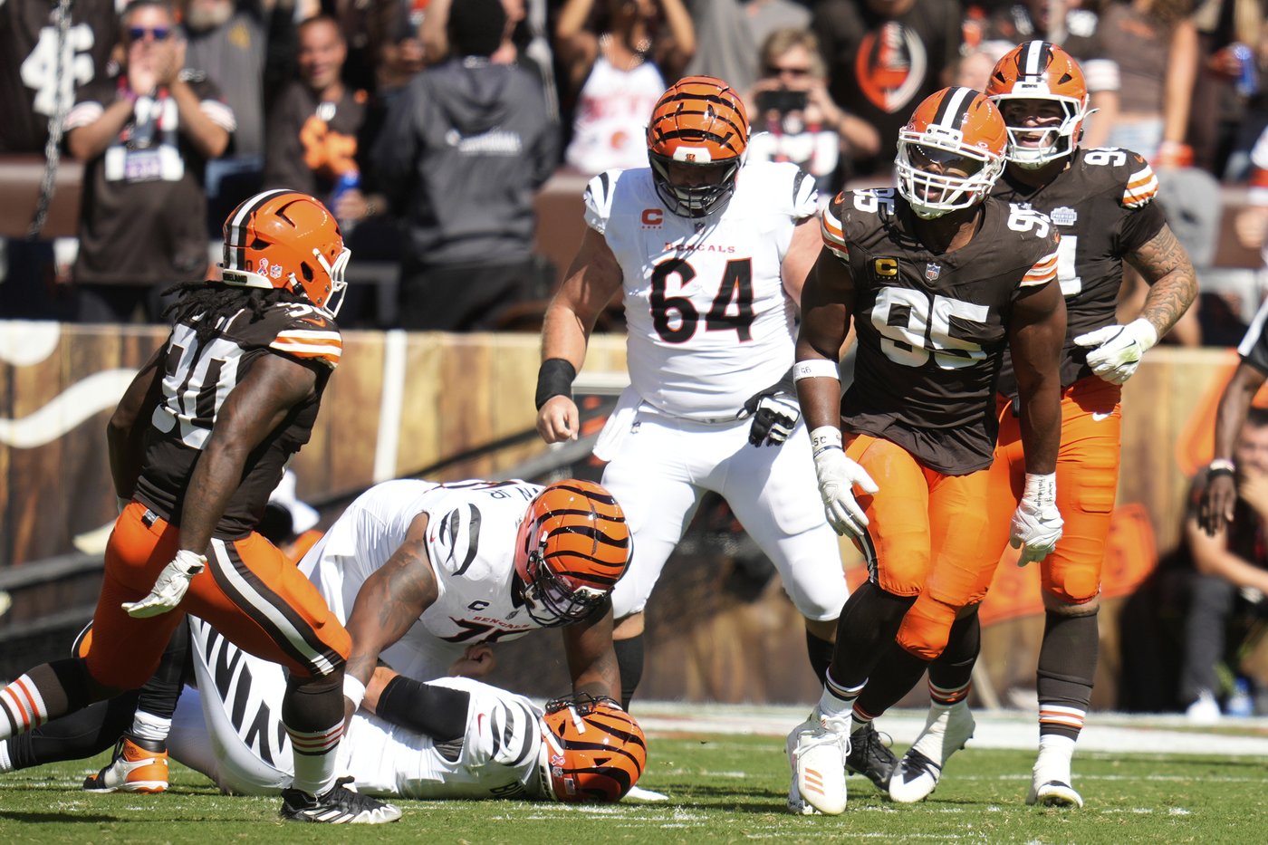 After putting up 40 points and losing, the Ravens host Cleveland and its tough defensive front | iNFOnews.ca