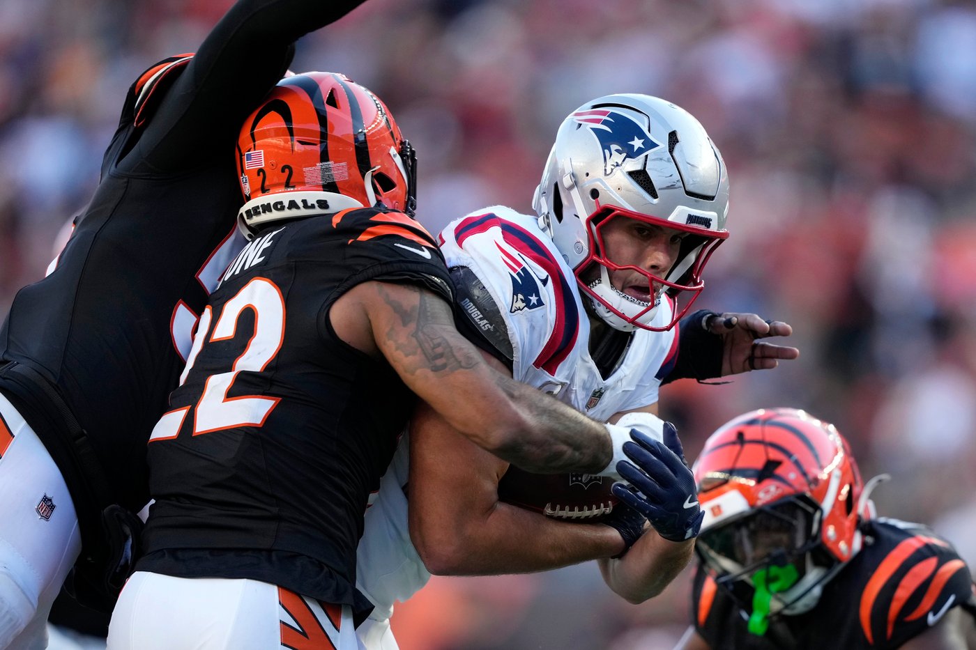 Geno Stone's pick-6 and career-high 13 tackles not enough to lift Bengals over Patriots | iNFOnews.ca Geno Stone's pick-6 and career-high 13 tackles not enough to lift Bengals over Patriots | iNFOnews.ca