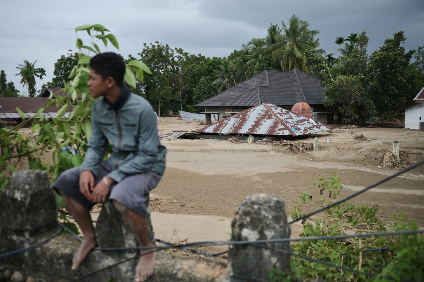 More than 1,300 dead from floods in Indonesia, Sri Lanka and Thailand as rescue efforts intensify | iNFOnews.ca More than 1,300 dead from floods in Indonesia, Sri Lanka and Thailand as rescue efforts intensify | iNFOnews.ca