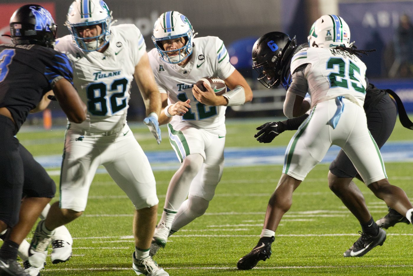 Tulane beats No. 22 Memphis 38-32 to stay in contention for the Group of 5 spot in CFP | iNFOnews.ca