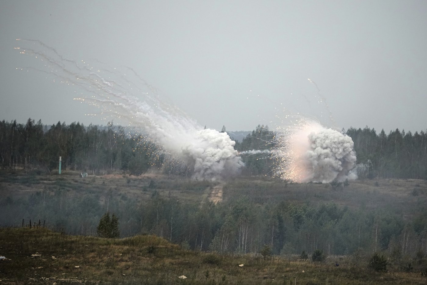 Russia shows off conventional and nuclear military might in drills - and raises tensions with NATO | iNFOnews.ca Russia shows off conventional and nuclear military might in drills - and raises tensions with NATO | iNFOnews.ca