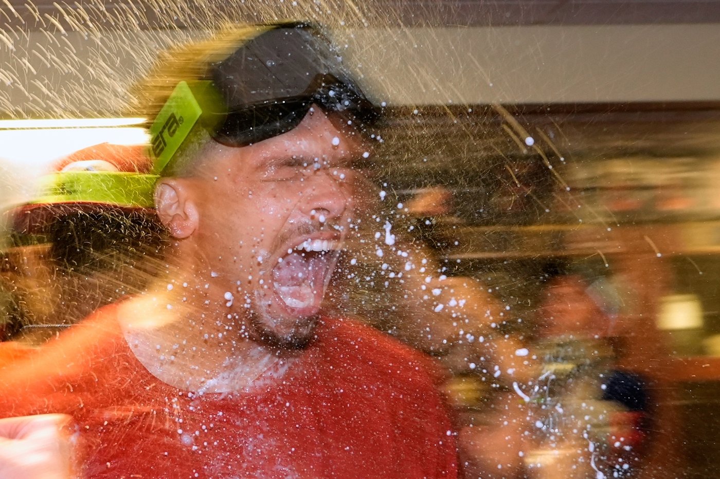 Reds earn 1st playoff berth since 2020 as they capitalize on Mets' big fade | iNFOnews.ca
