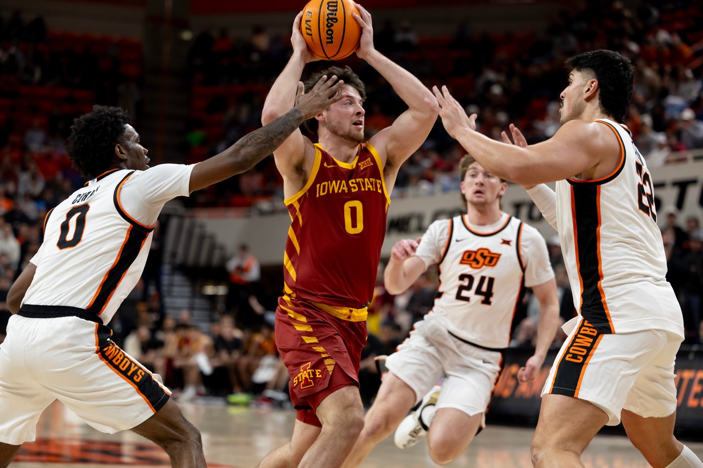 Momcilovic's 29 points lead No. 9 Iowa State past Oklahoma State 84-71 | iNFOnews.ca
