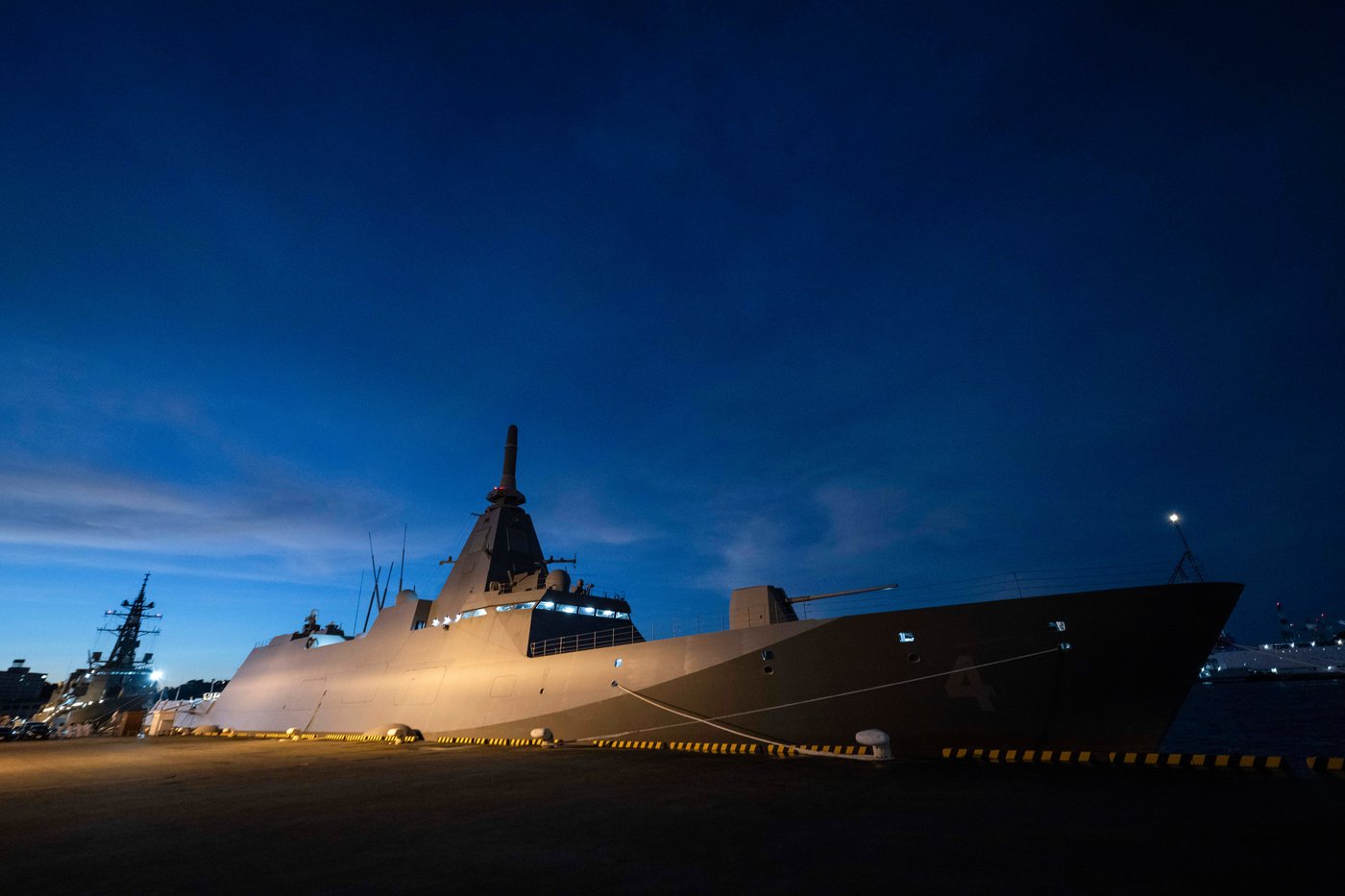 Australia's defense minister visits a frigate in Japan as the countries boost defense ties | iNFOnews.ca