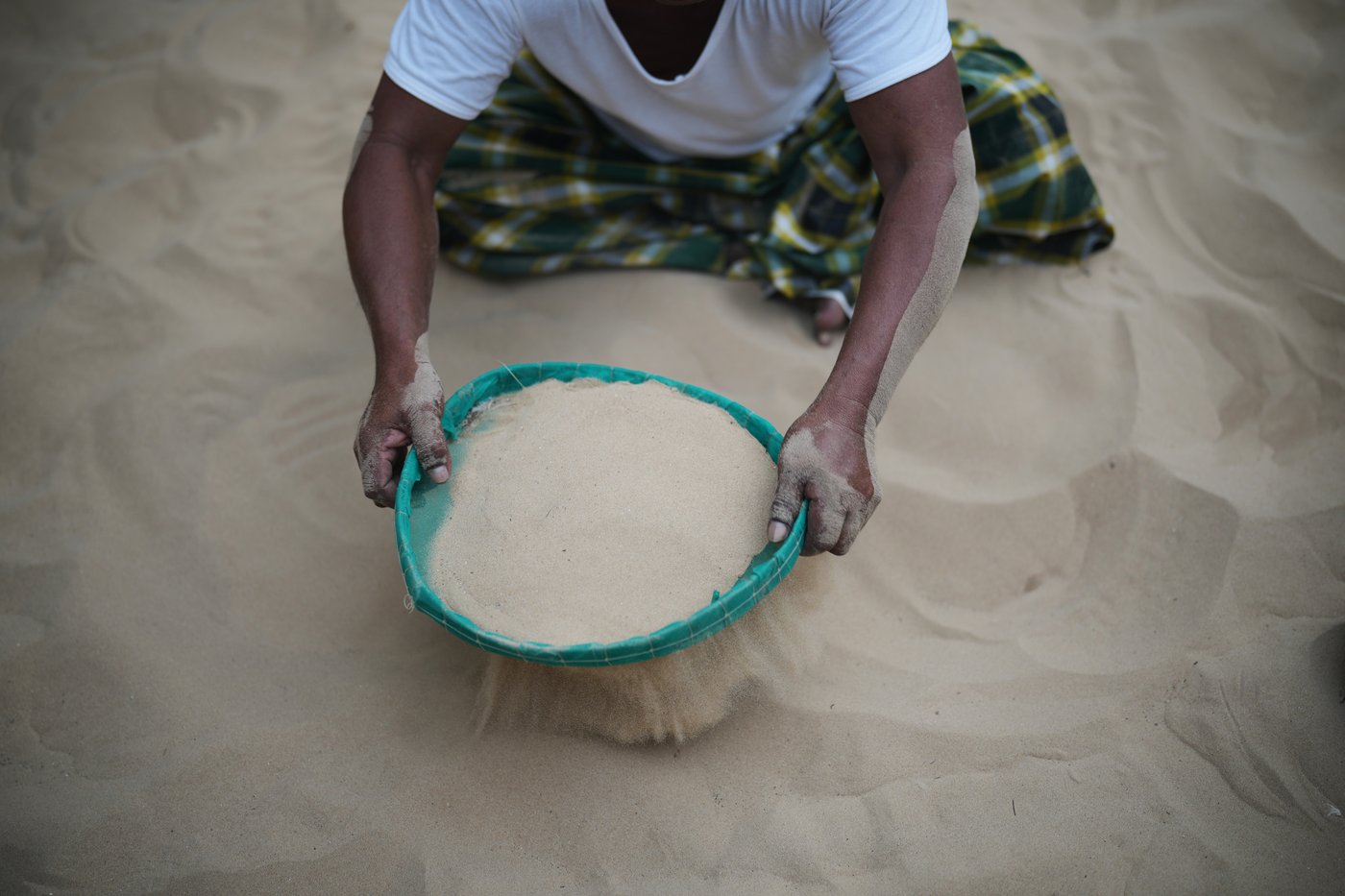 PHOTO ESSAY: Indonesia’s village keeps tradition of life on sand | iNFOnews.ca