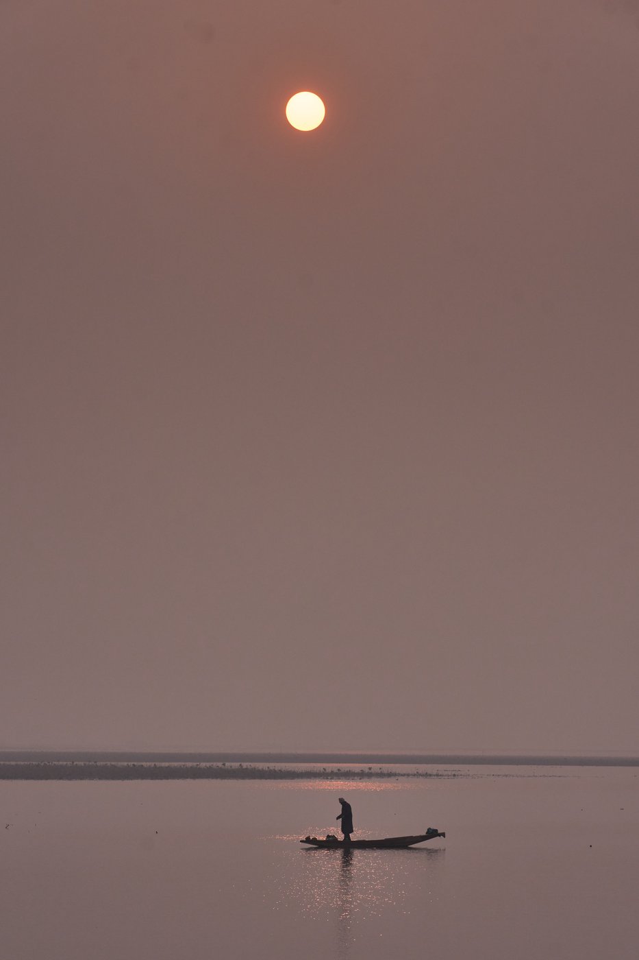 See the world in vertical: Top photos by AP's photojournalists | iNFOnews.ca